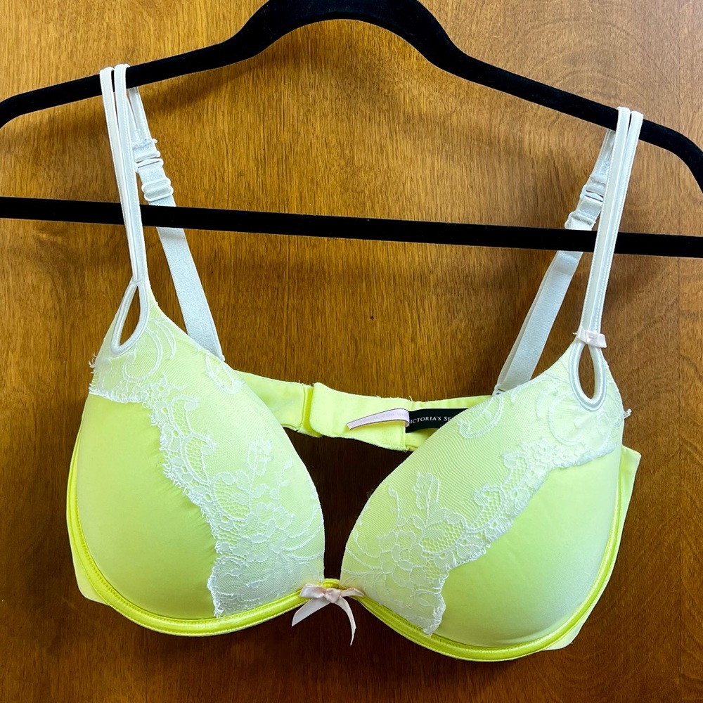 36DD Victoria’s Secret Bra